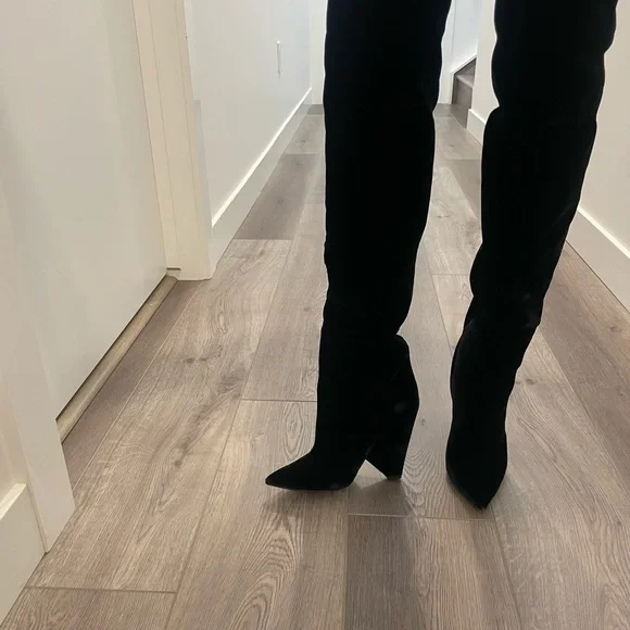 YSL Niki Boot - Picture 3 of 5